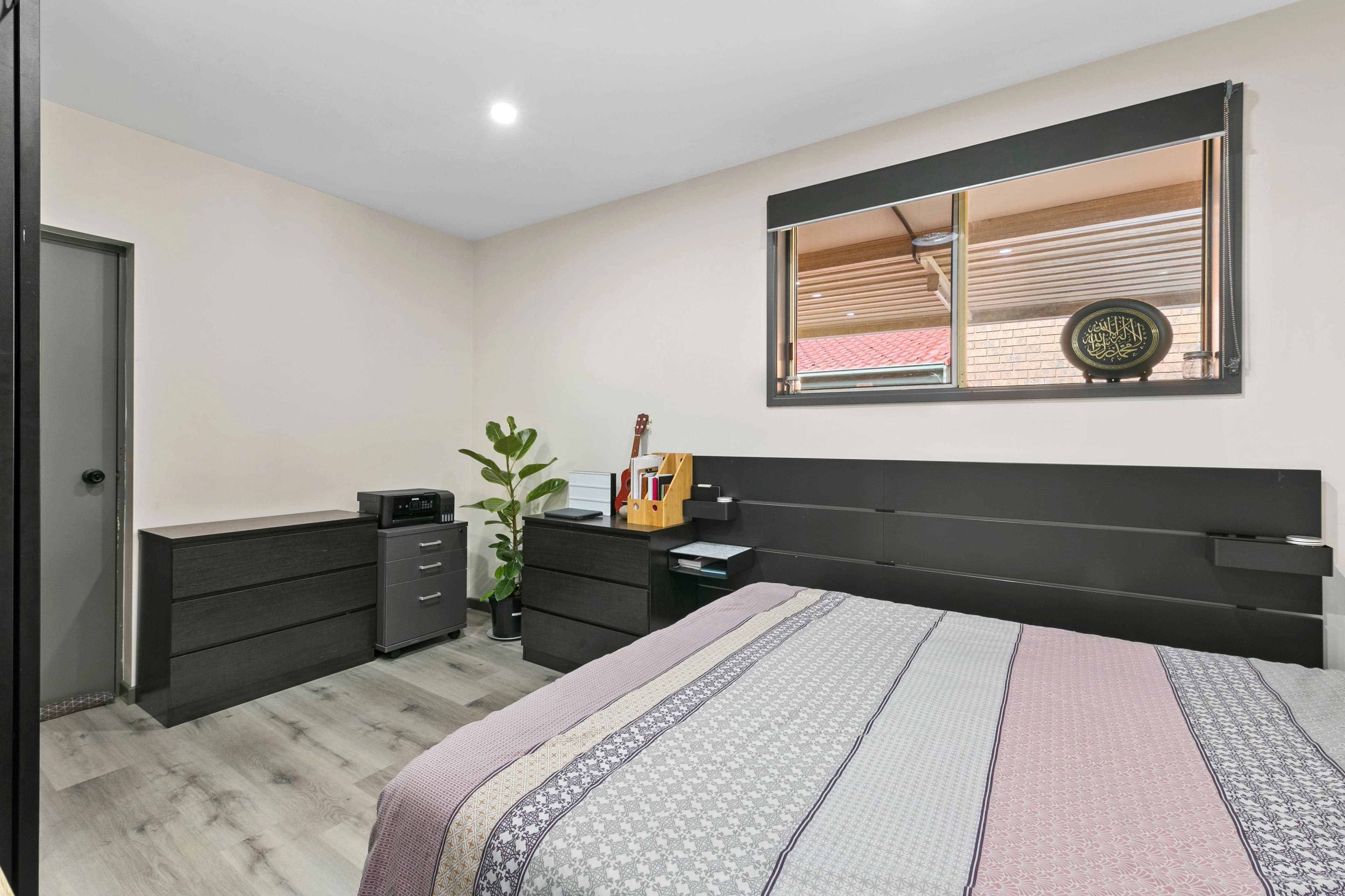 33 Pine Road, Casula NSW 2170, Casula - Thumbnail 6