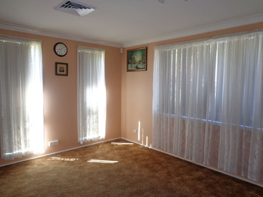 19 Ayrshire Street, BOSSLEY PARK NSW 2176, Bossley Park - Thumbnail 6