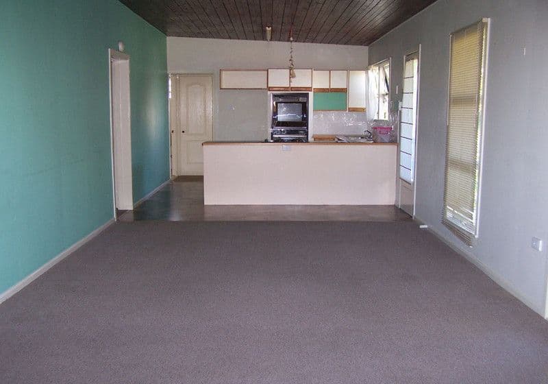 35 Fourth Avenue, PALM BEACH QLD 4221, Palm Beach - Thumbnail 2