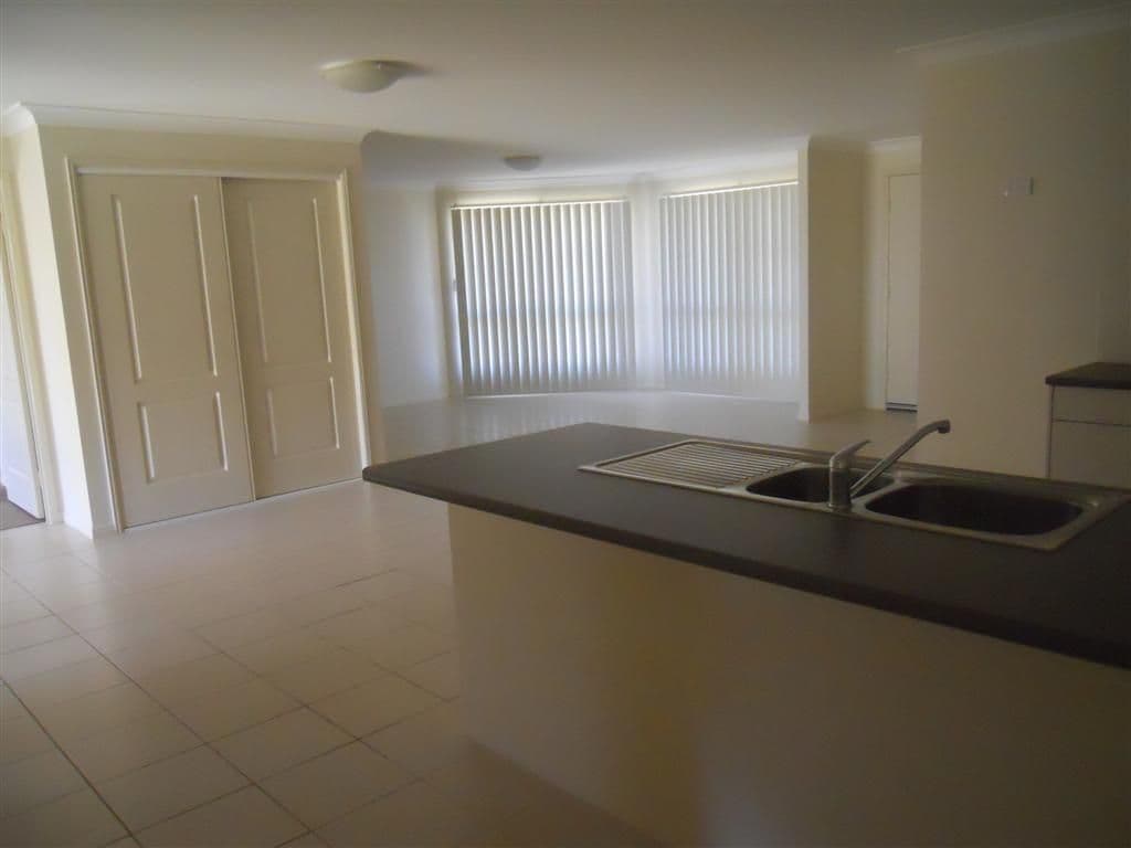 127 Abby Drive, GRACEMERE QLD 4702, Gracemere - Thumbnail 5