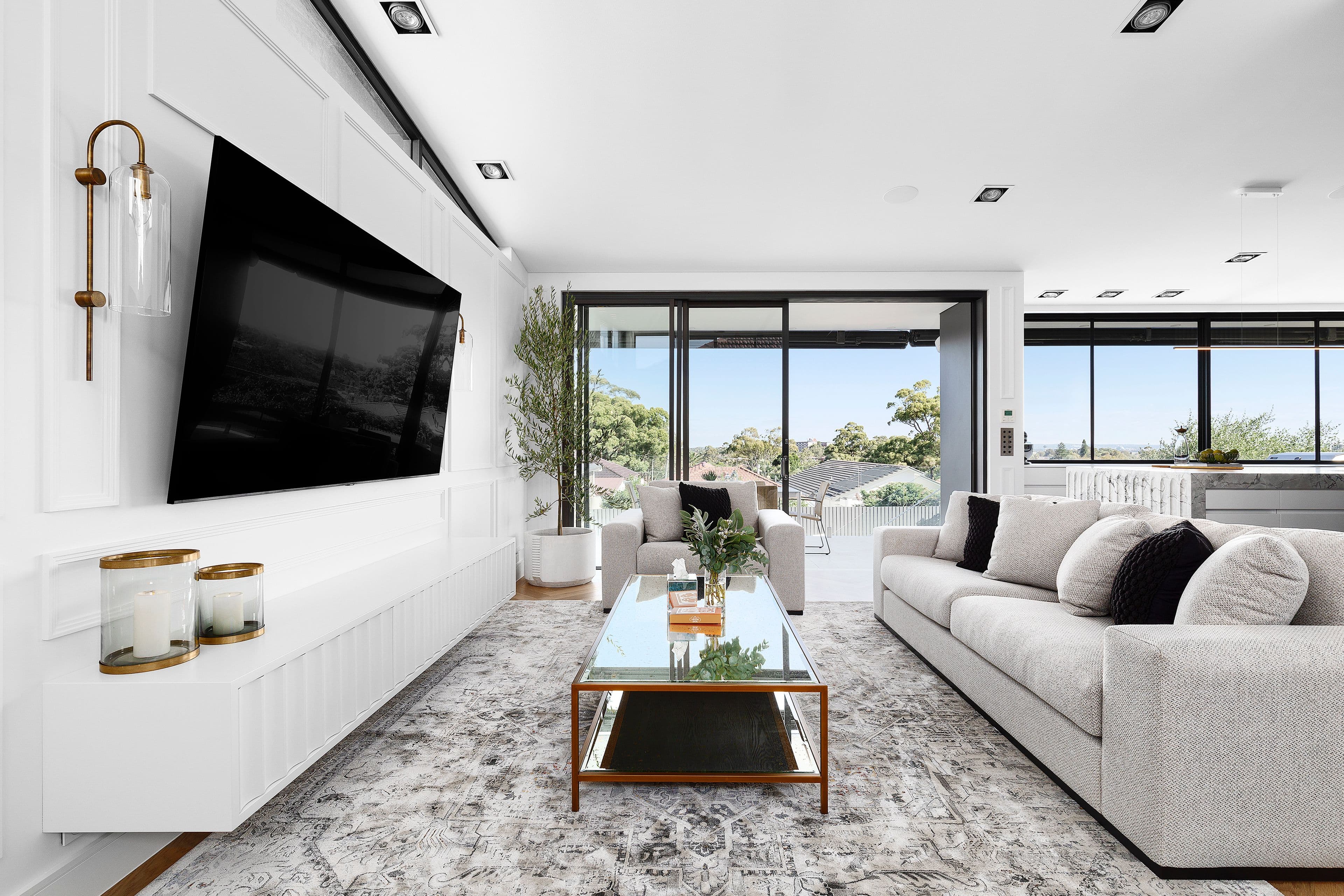 18 Windsor Crescent, Altona North - Thumbnail 2