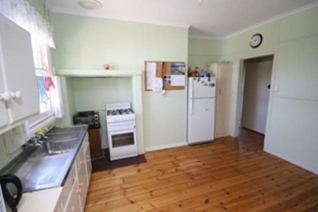 3 Kelly Street, CLARE SA 5453, Clare - Thumbnail 4