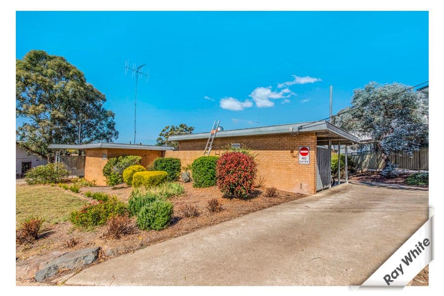 13-15 Gilmore Place, Queanbeyan NSW 2620, Queanbeyan West - Thumbnail 2