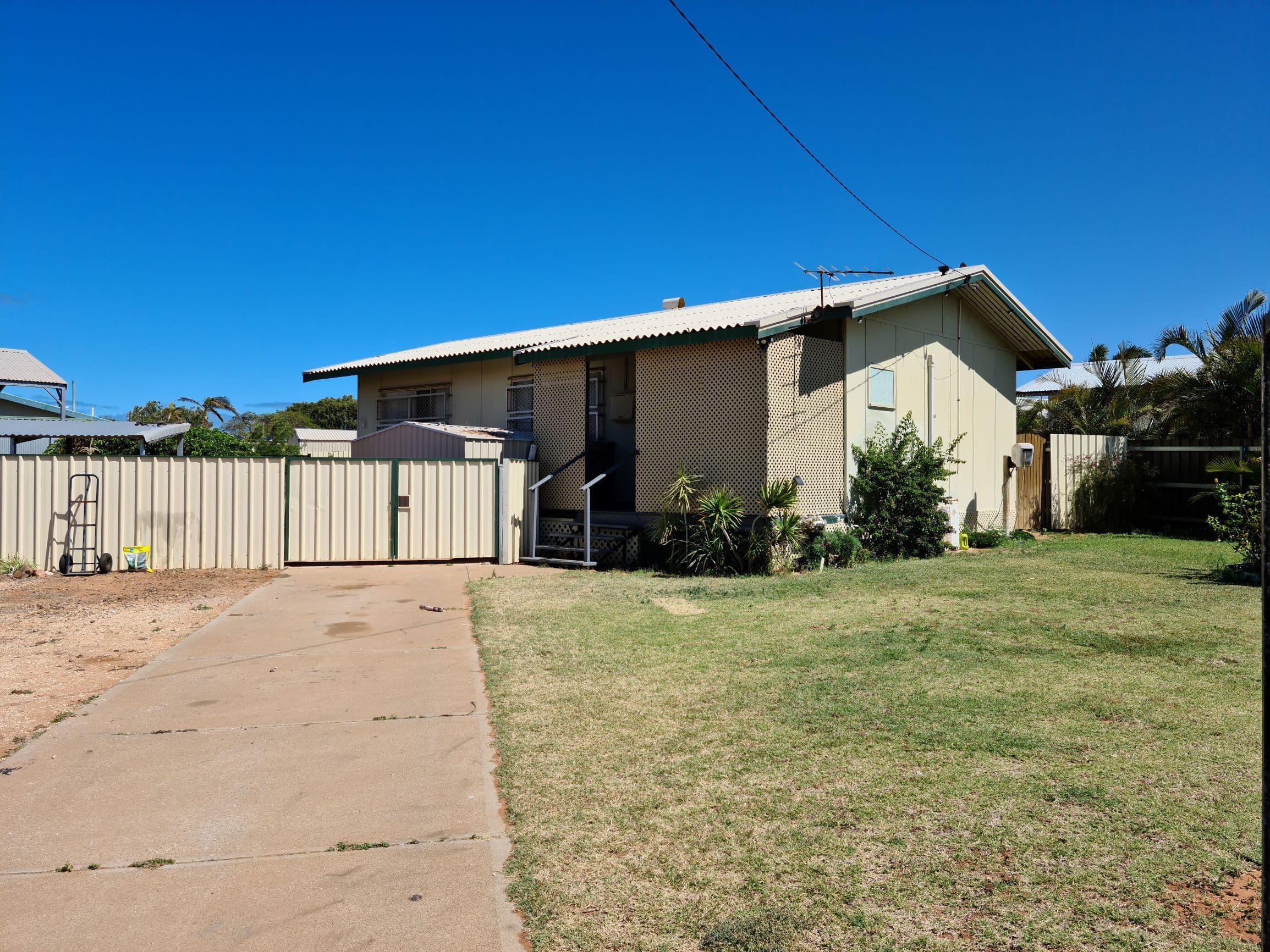 6 McNish Street, Carnarvon WA 6701, South Carnarvon - Image 1