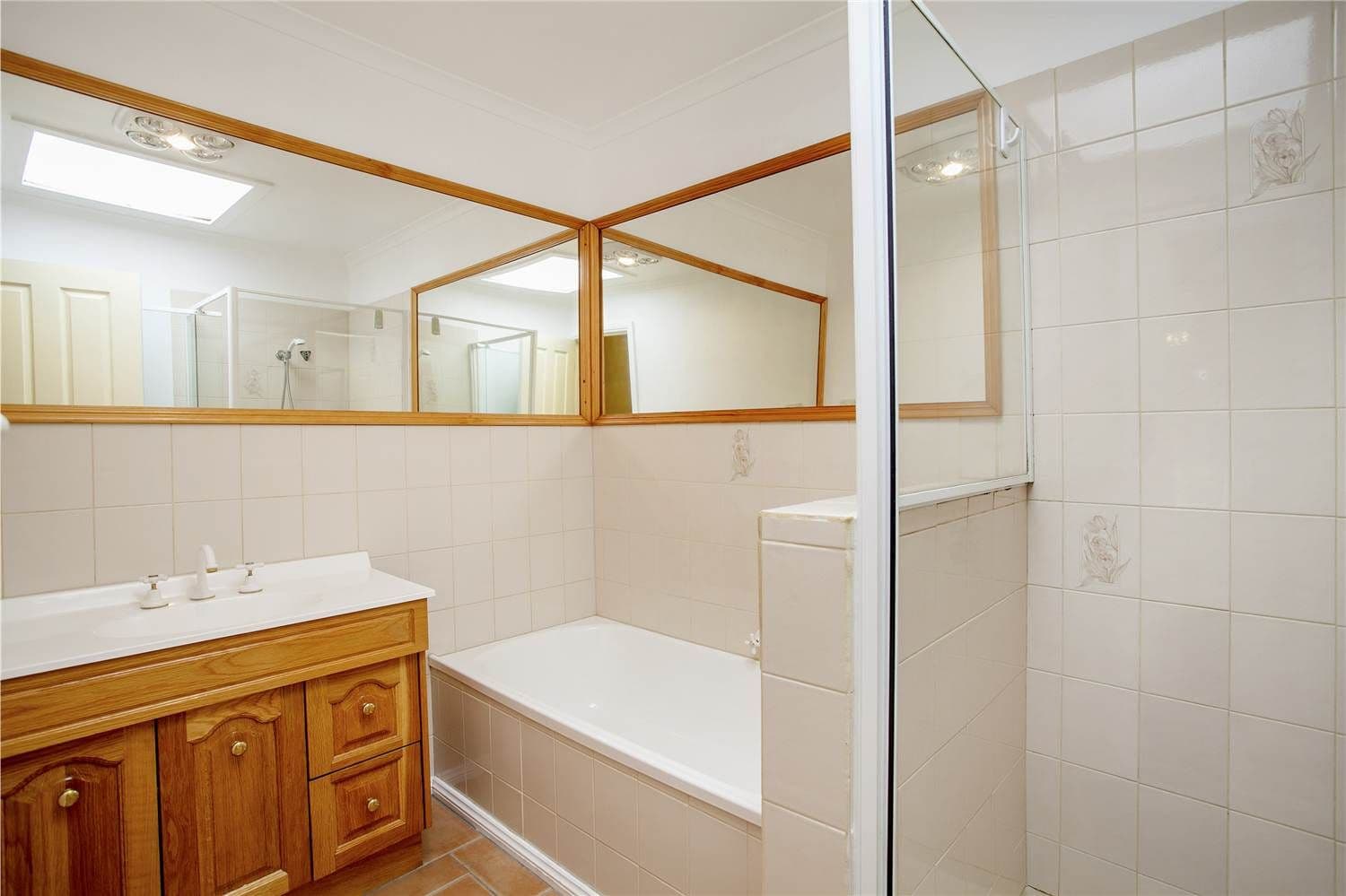 9 Bottlebrush Court, CORIO VIC 3214, Corio - Thumbnail 7