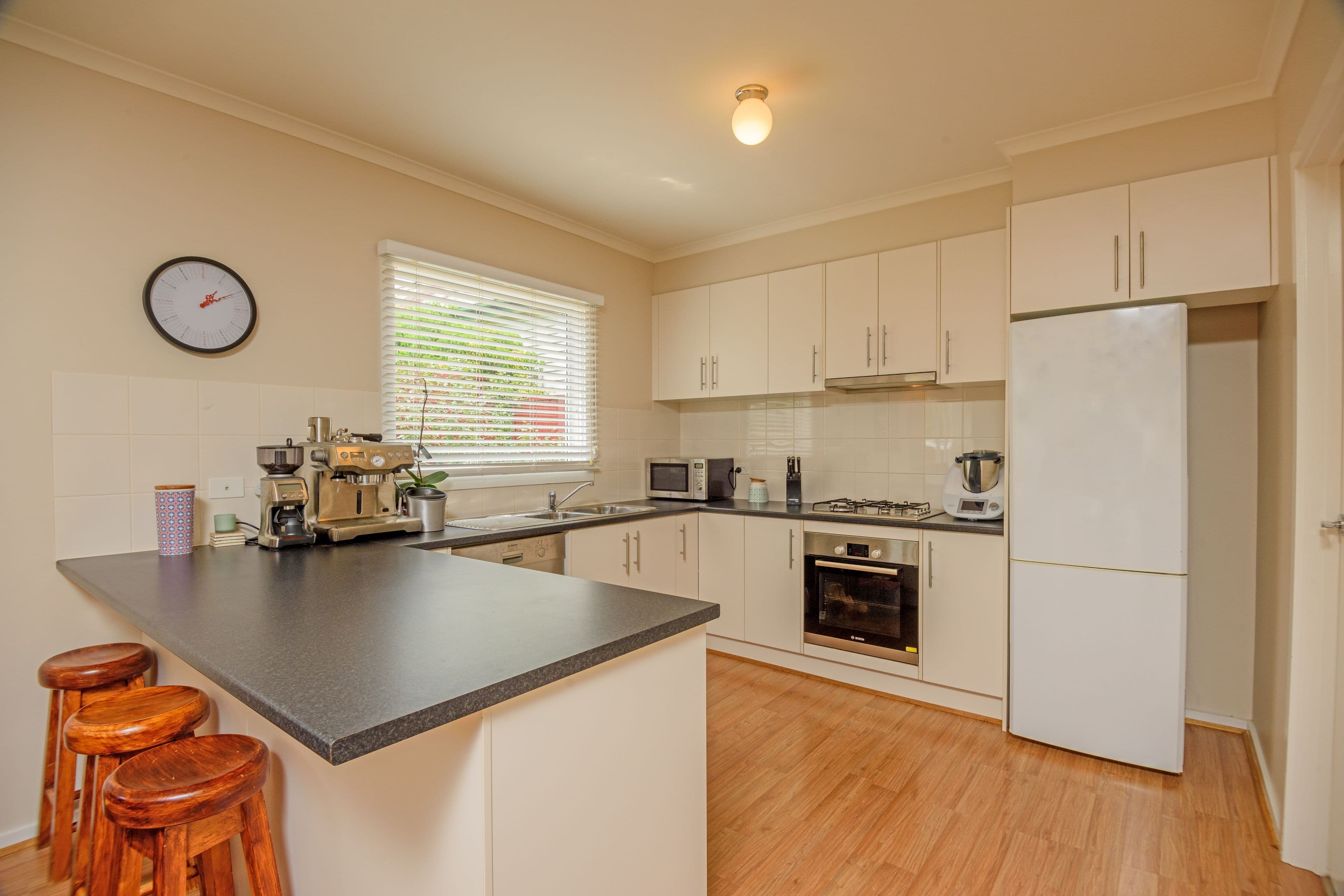 803a Laurie Street, Mount Pleasant VIC 3350, Mount Pleasant - Thumbnail 2