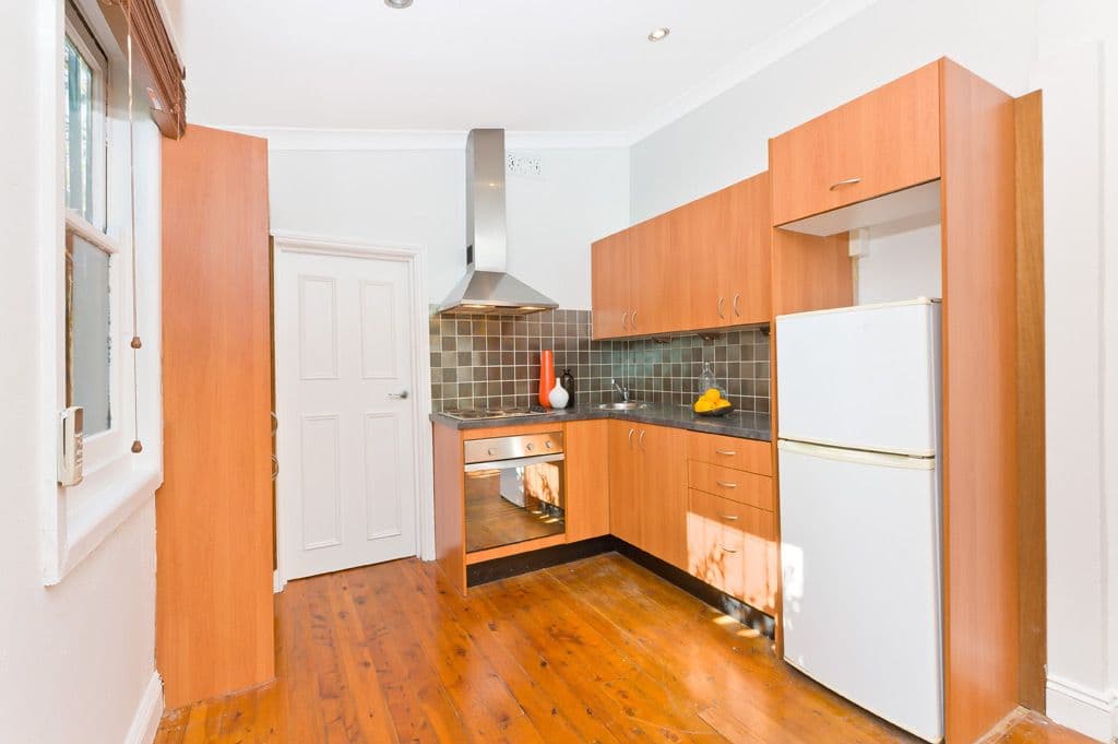 42 Angel Street, Newtown - Thumbnail 3
