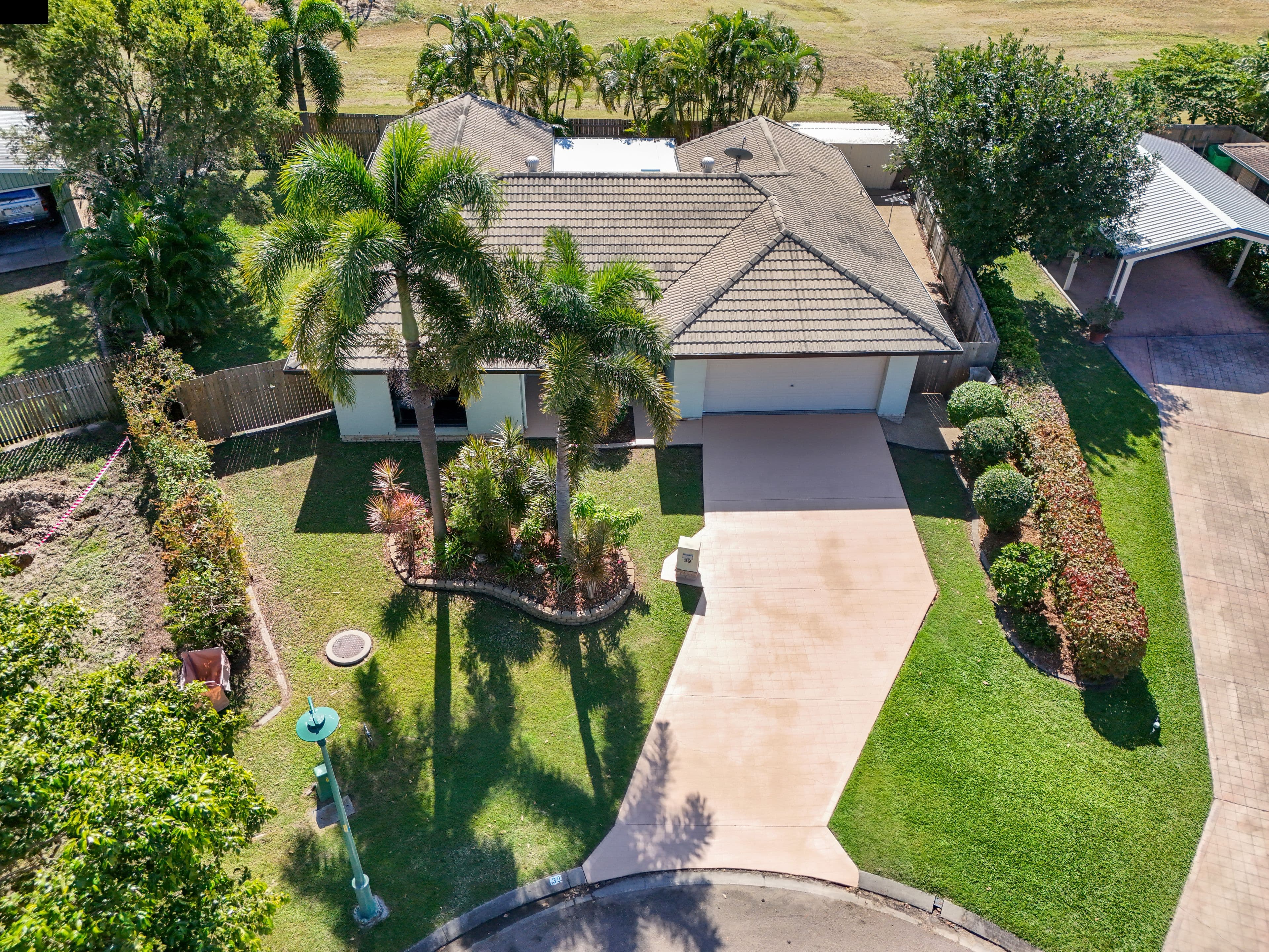 39 Dickenson Place, Kirwan QLD 4817, Kirwan - Image 1