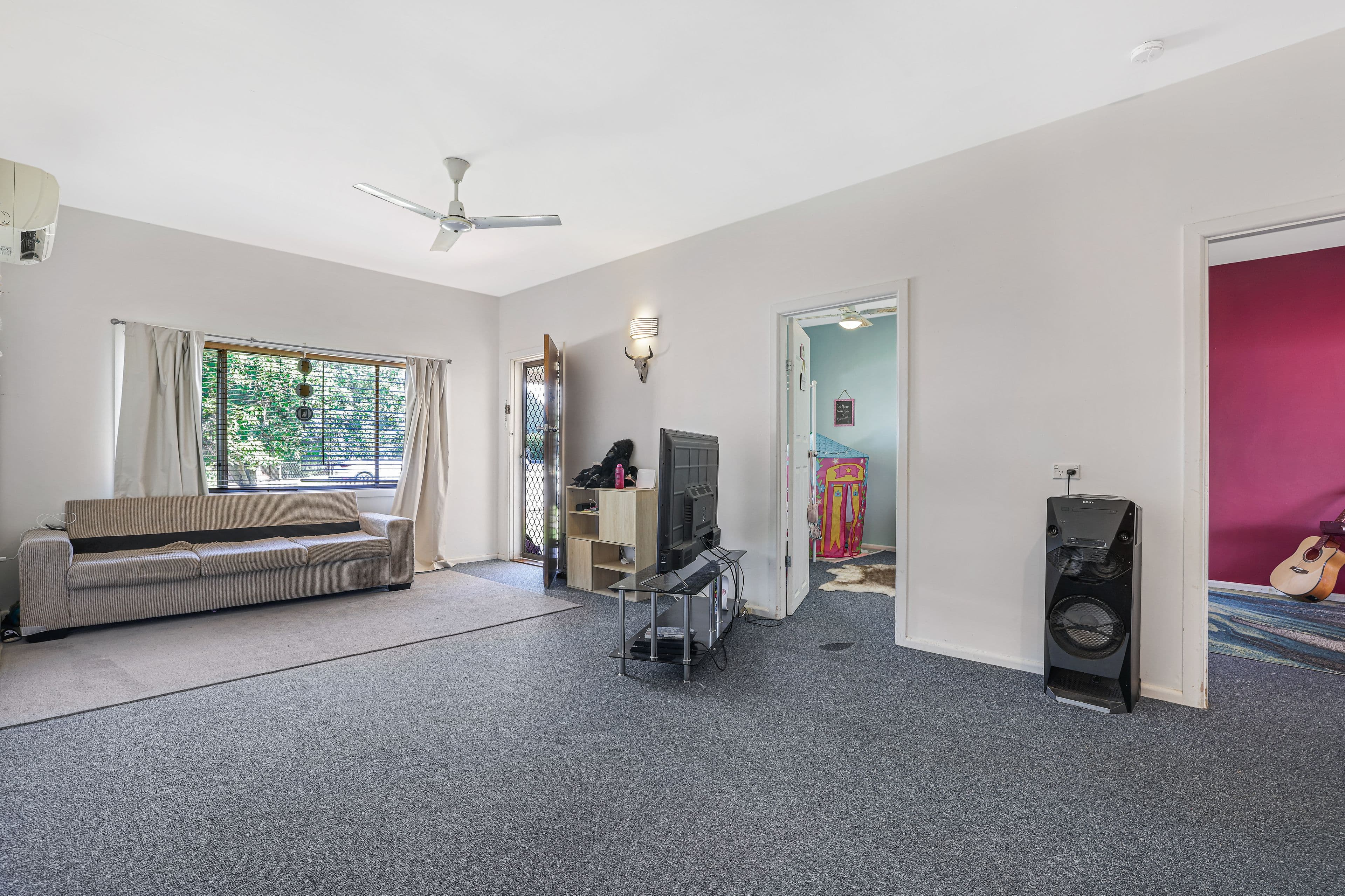 3/15 Stapley Crescent, Altona North - Thumbnail 2
