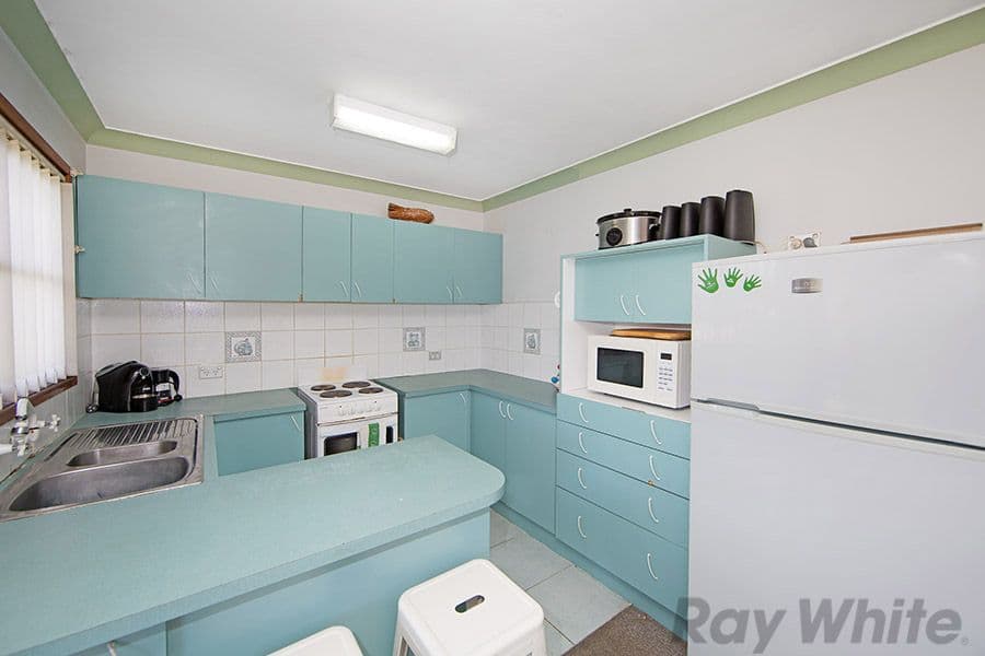 3 Kawana Avenue, Blue Haven - Thumbnail 4