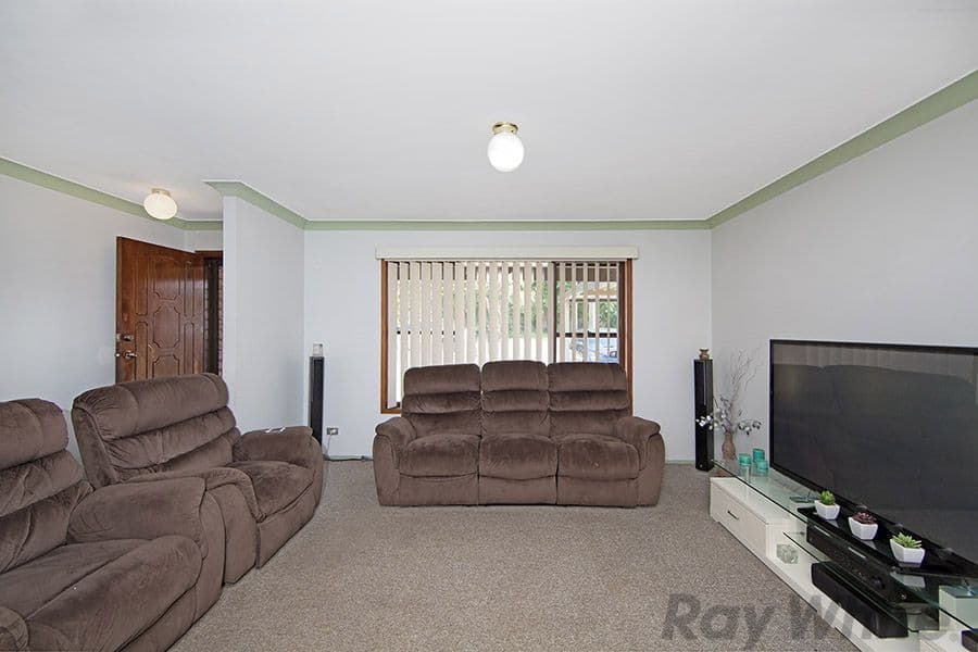 3 Kawana Avenue, Blue Haven - Thumbnail 5