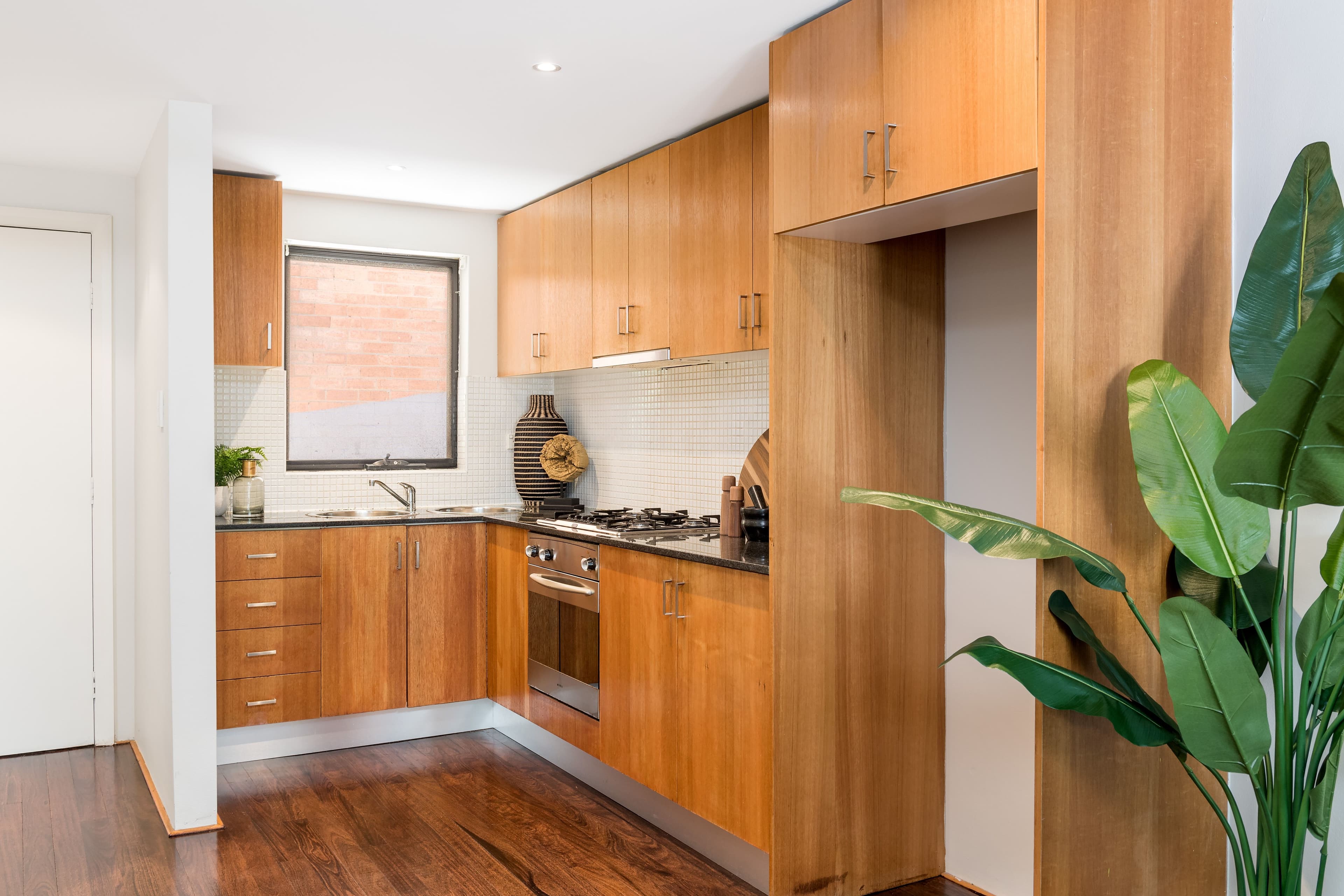 2 Gladstone Street, Newtown - Thumbnail 3