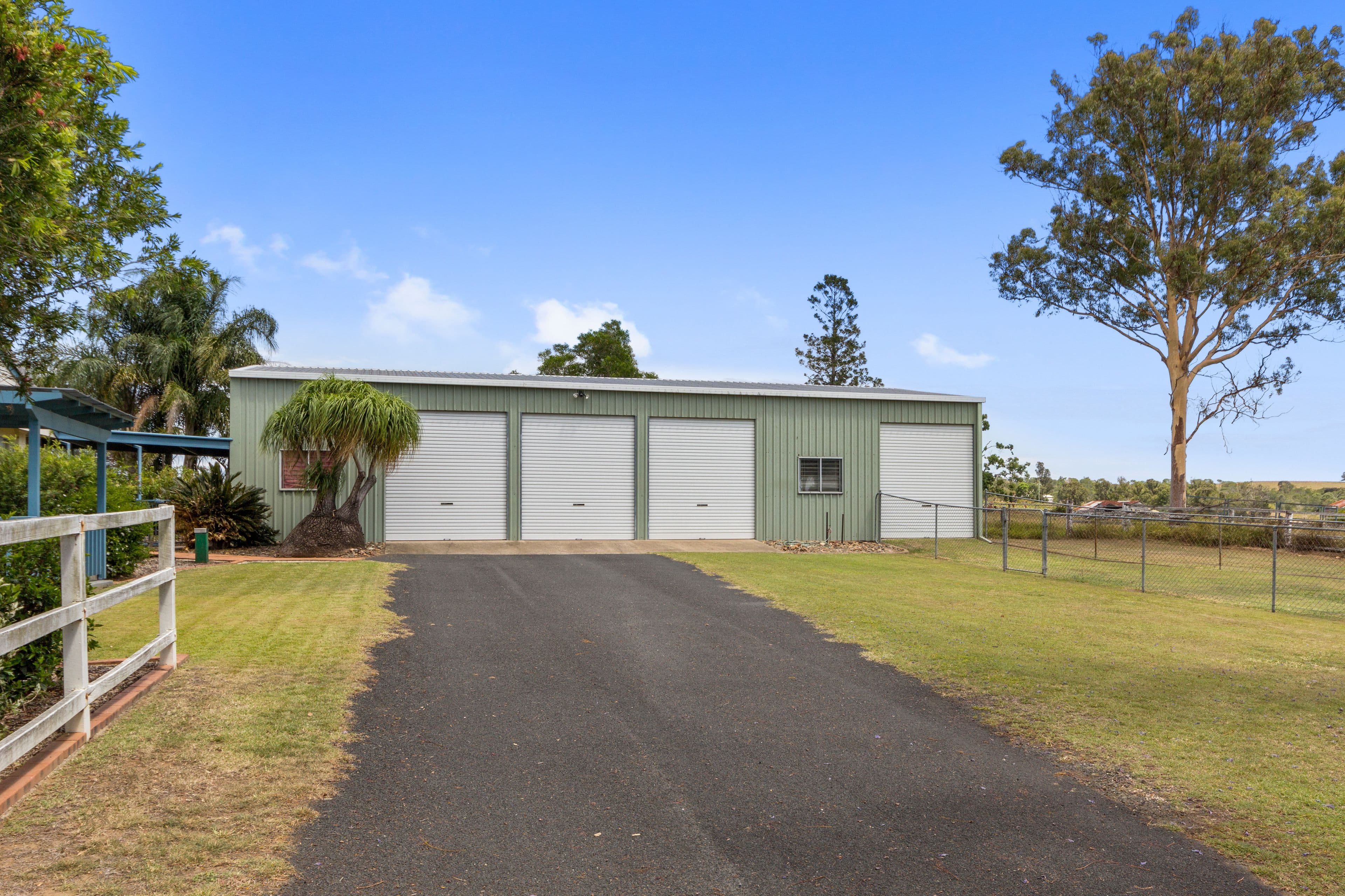 430 Fernvale Road, Fairney View QLD 4306, Fairney View - Thumbnail 2