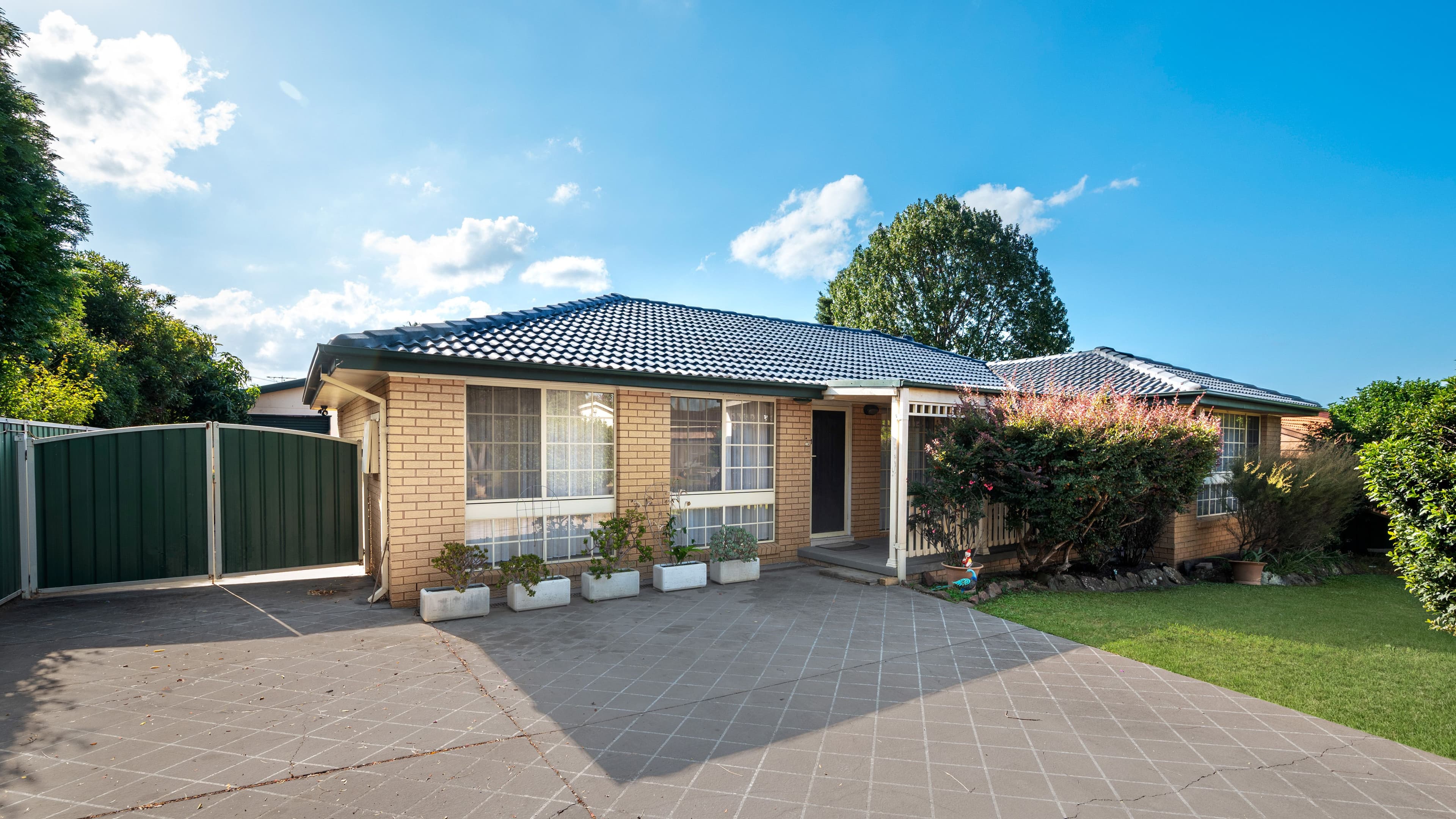 15 Bronzewing Street, Ingleburn NSW 2565, Ingleburn - Thumbnail 2