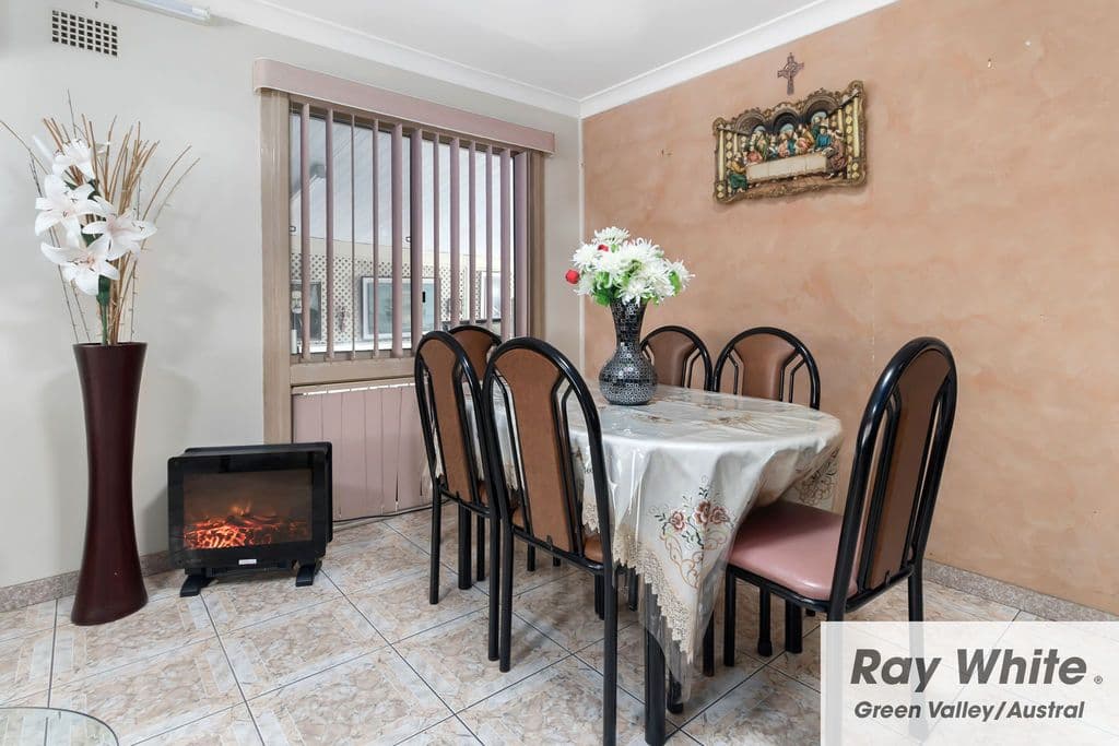 10 Karoola Street, Busby - Thumbnail 4