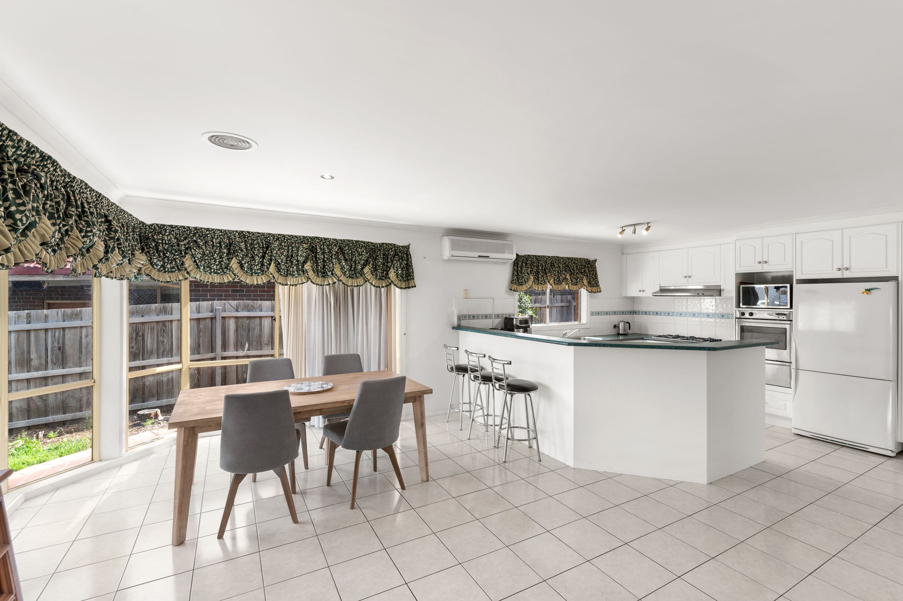 62 Trinity Way, South Morang VIC 3752, South Morang - Thumbnail 4