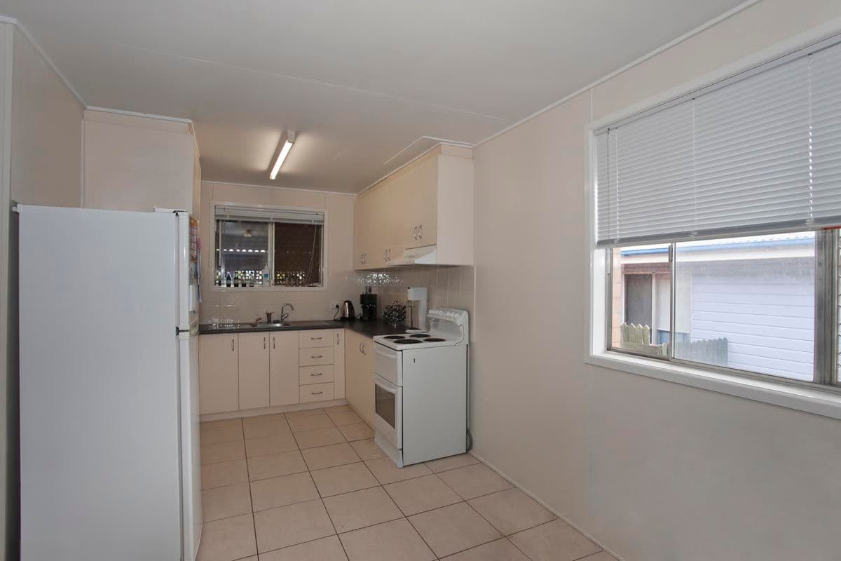15 Dalgleish Street, SOUTH TOOWOOMBA QLD 4350, South Toowoomba - Thumbnail 4