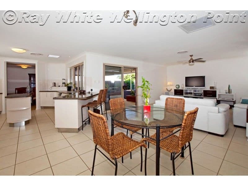 14 Trafalgar Vale Avenue, WELLINGTON POINT QLD 4160, Wellington Point - Thumbnail 5