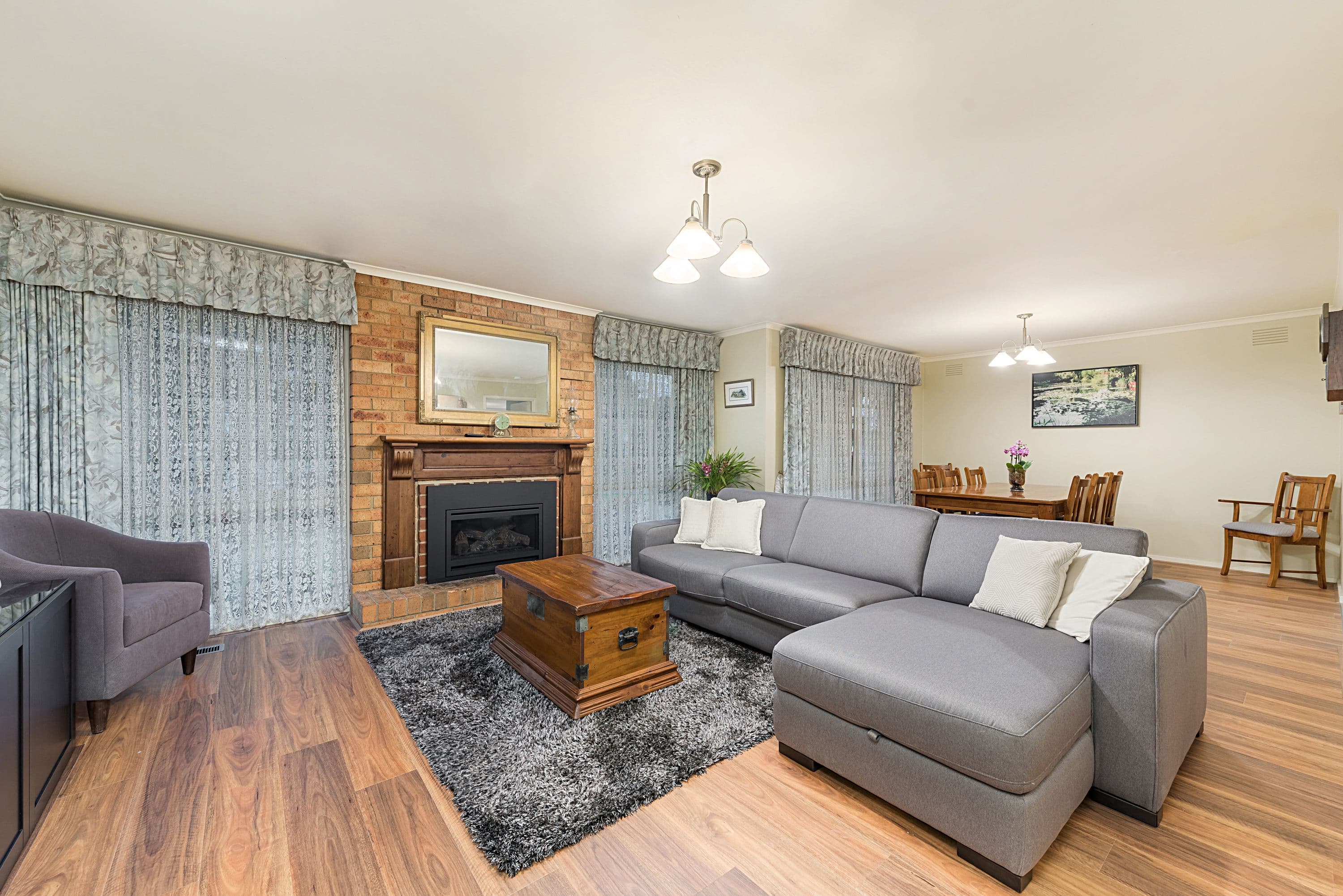 17 Riddell Road, Wantirna South VIC 3152, Wantirna South - Thumbnail 2
