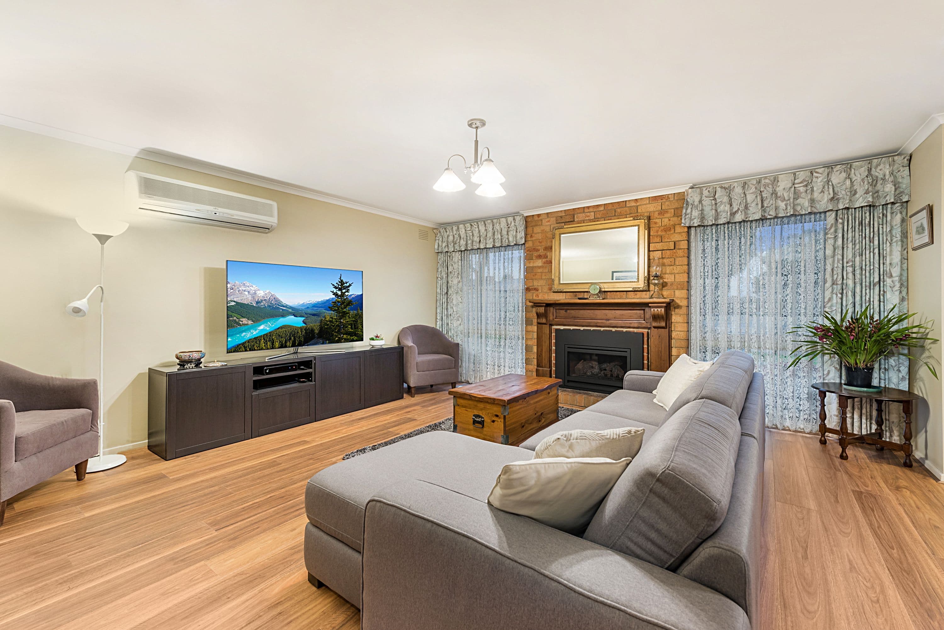 17 Riddell Road, Wantirna South VIC 3152, Wantirna South - Thumbnail 3