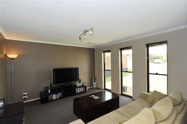19 Ace Drive, GLENVALE QLD 4350, Glenvale - Thumbnail 3