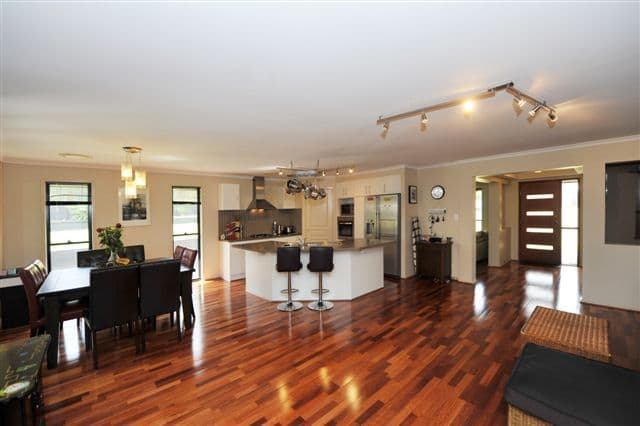 19 Ace Drive, GLENVALE QLD 4350, Glenvale - Thumbnail 6