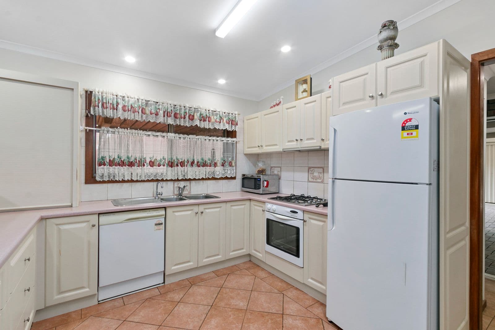 49 Coast Road, Moonta Bay SA 5558, Moonta Bay - Thumbnail 8