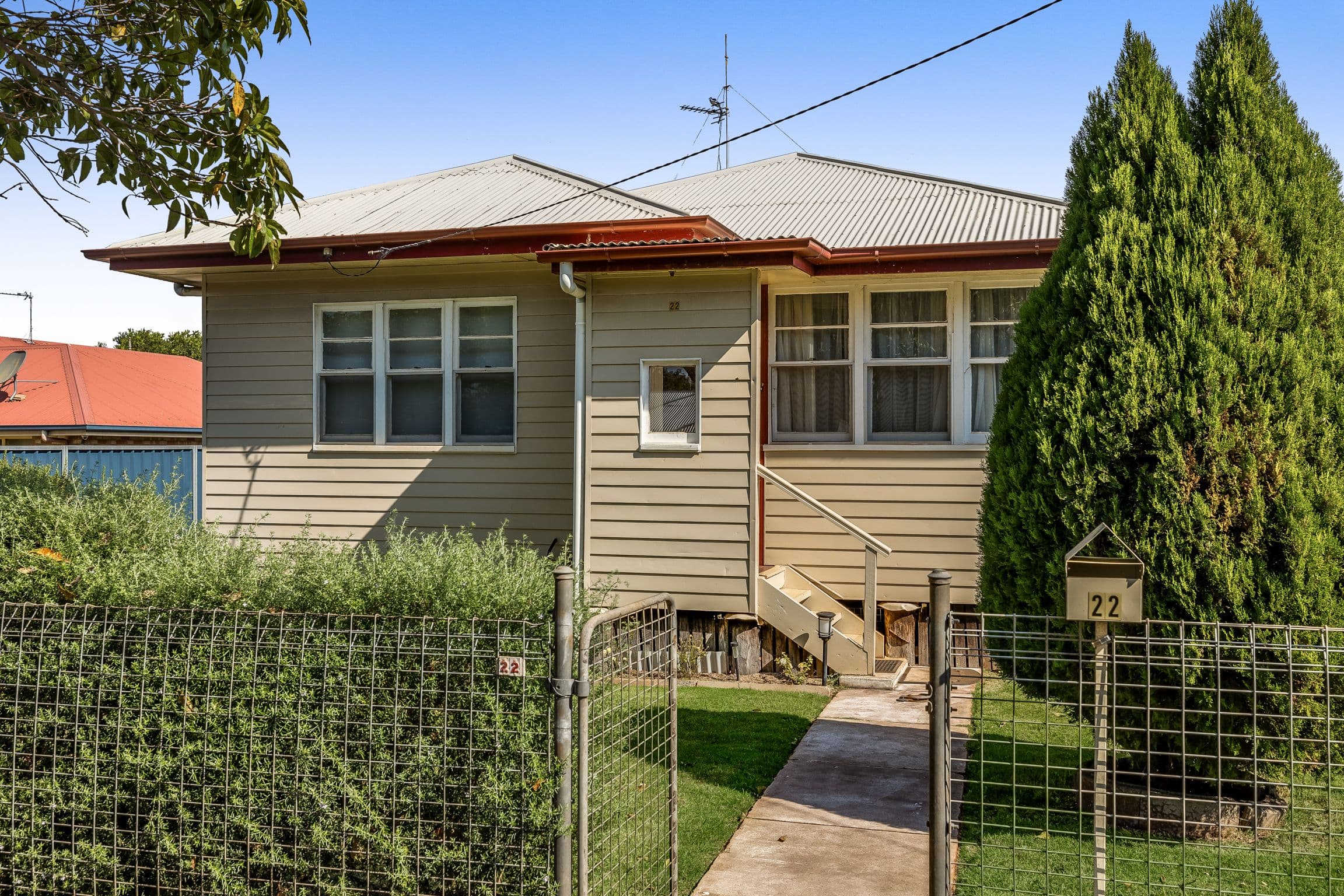 22 Warwick Street, Harristown QLD 4350, Harristown - Thumbnail 2