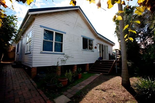 1  Beach Road, WANGI WANGI NSW 2267, Wangi Wangi - Thumbnail 2