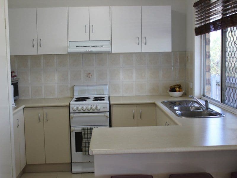7 Buller Court, BEENLEIGH QLD 4207, Beenleigh - Thumbnail 2