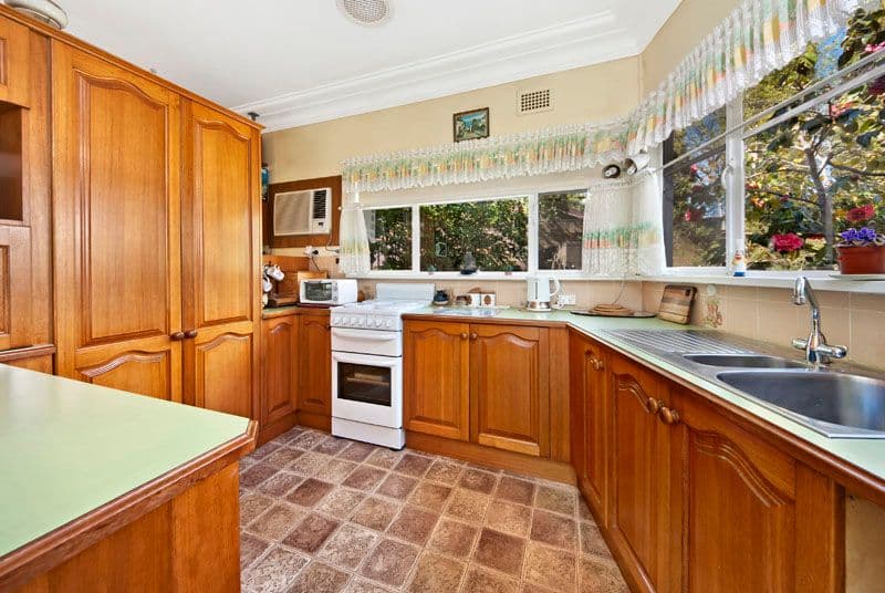 55 Leonay Street, SUTHERLAND NSW 2232, Sutherland - Thumbnail 3