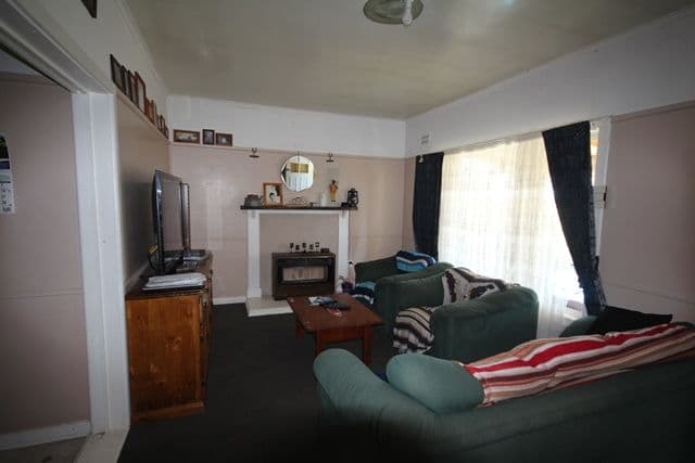 24 Buckley Crescent, Oberon - Thumbnail 3