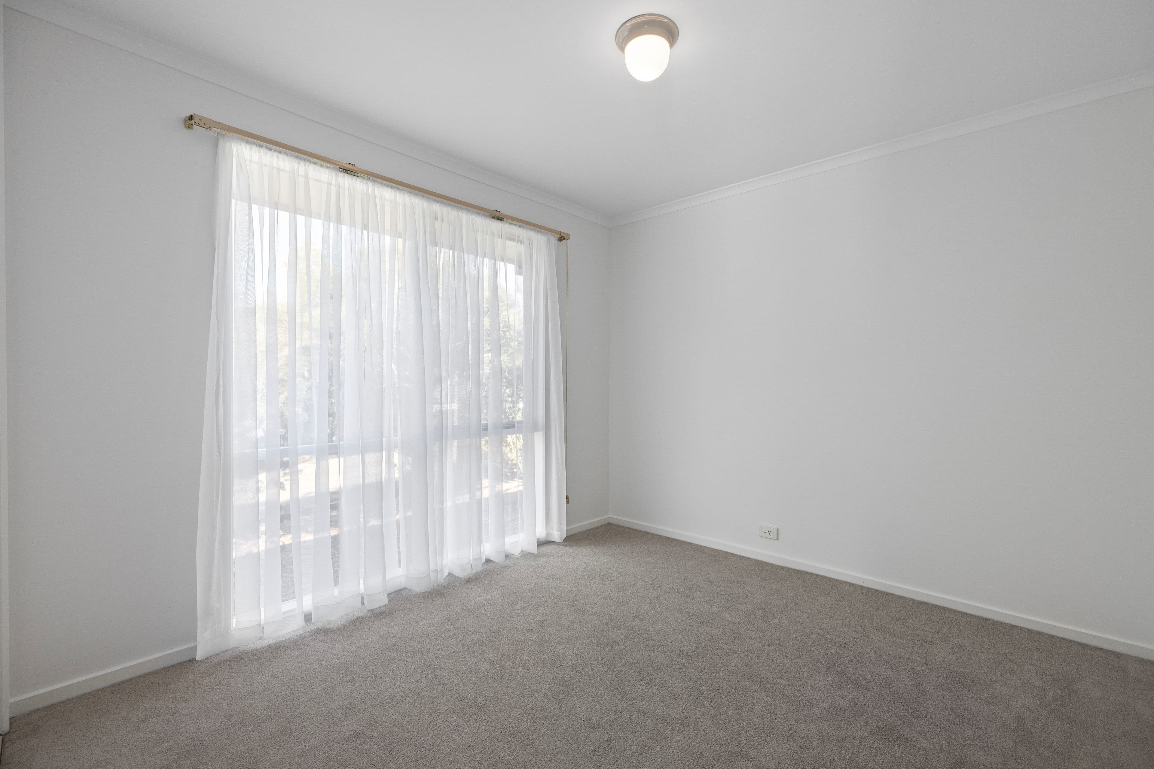 4 Reghon Drive, Sunbury VIC 3429, Sunbury - Thumbnail 7