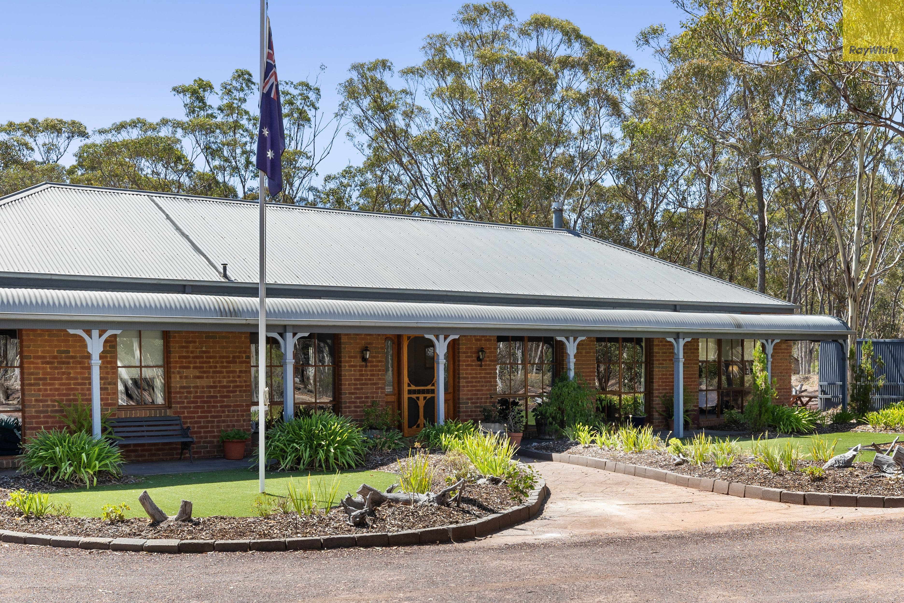 40 Canopus Circuit, Long Forest VIC 3340, Long Forest - Thumbnail 3