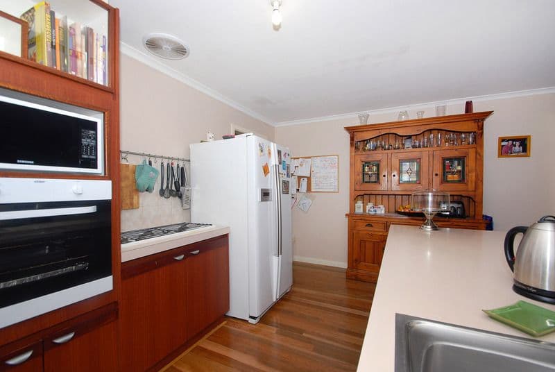 17 Wildcroft Court, CARRUM DOWNS VIC 3201, Carrum Downs - Thumbnail 5