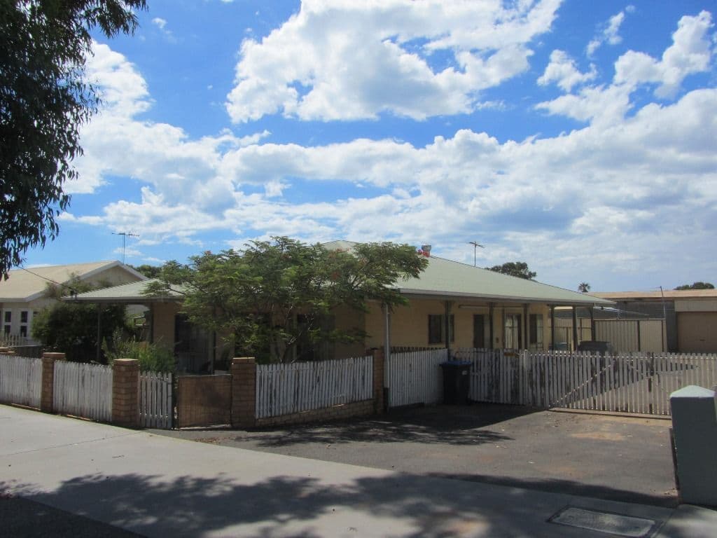 209 Fifth Street, WONTHELLA WA 6530, Wonthella - Image 1
