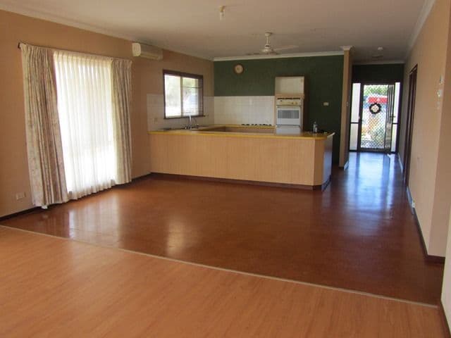 209 Fifth Street, WONTHELLA WA 6530, Wonthella - Thumbnail 5