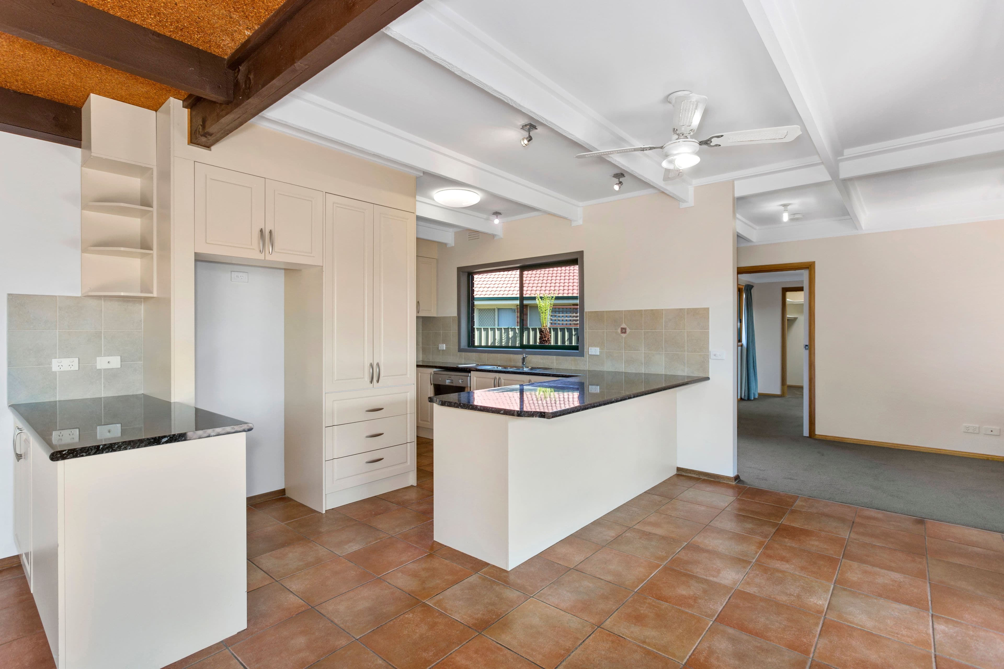 9 Wattle Court, Wodonga VIC 3690, Wodonga - Thumbnail 3