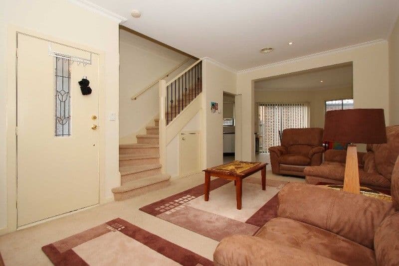 64 Hamilton Hume Parade, Craigieburn VIC 3064, Craigieburn - Thumbnail 2