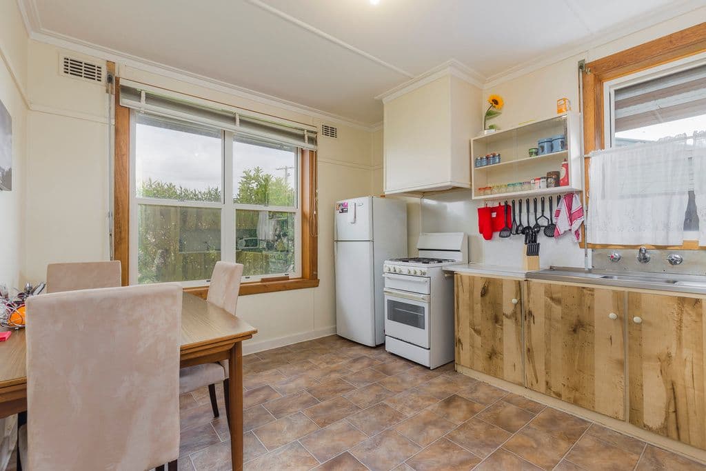46 Curlew Crescent, Norlane VIC 3214, Norlane - Thumbnail 3