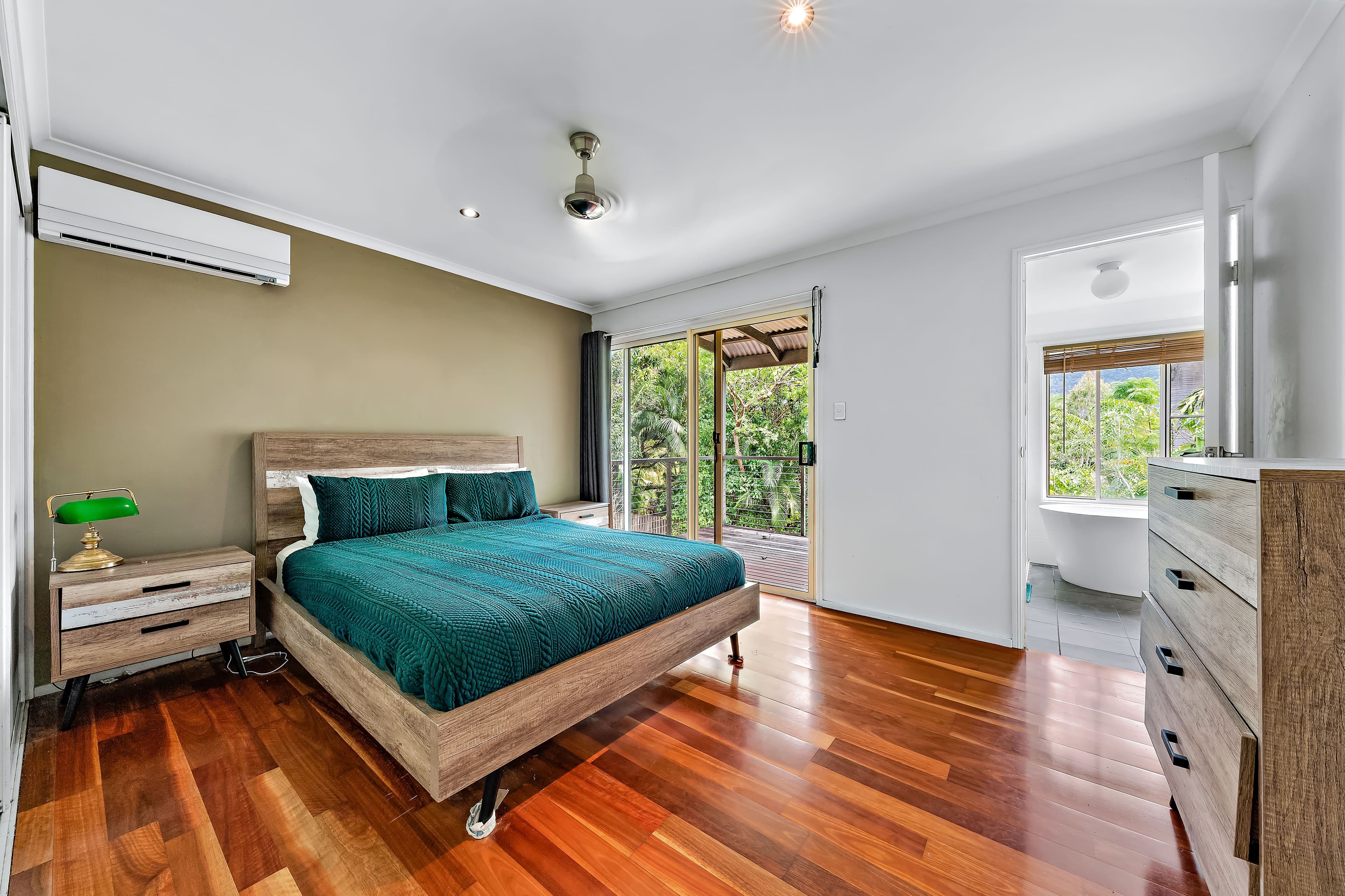 16 Sandpiper Crescent, Jubilee Pocket QLD 4802, Jubilee Pocket - Thumbnail 5