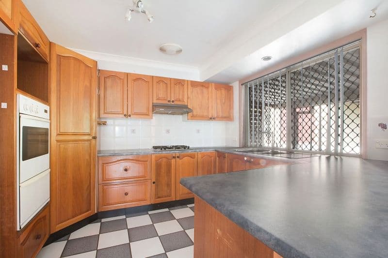 10 Nancy Court, DECEPTION BAY QLD 4508, Deception Bay - Thumbnail 2
