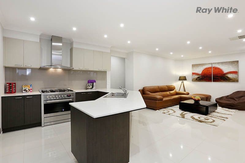 16 Maidenhair Drive, Point Cook VIC 3030, Point Cook - Thumbnail 3