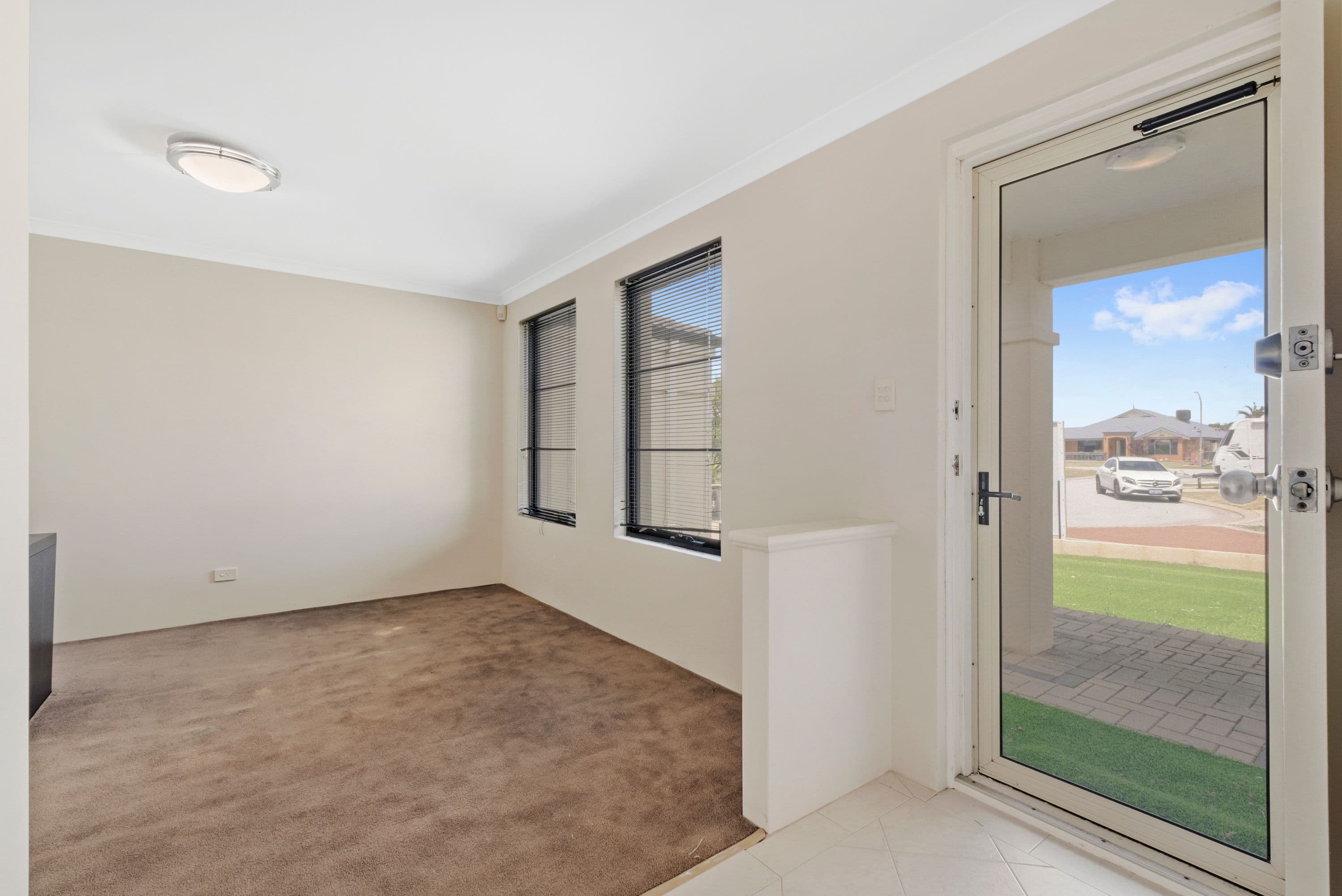 8 Gullima Court, Huntingdale WA 6110, Huntingdale - Thumbnail 3
