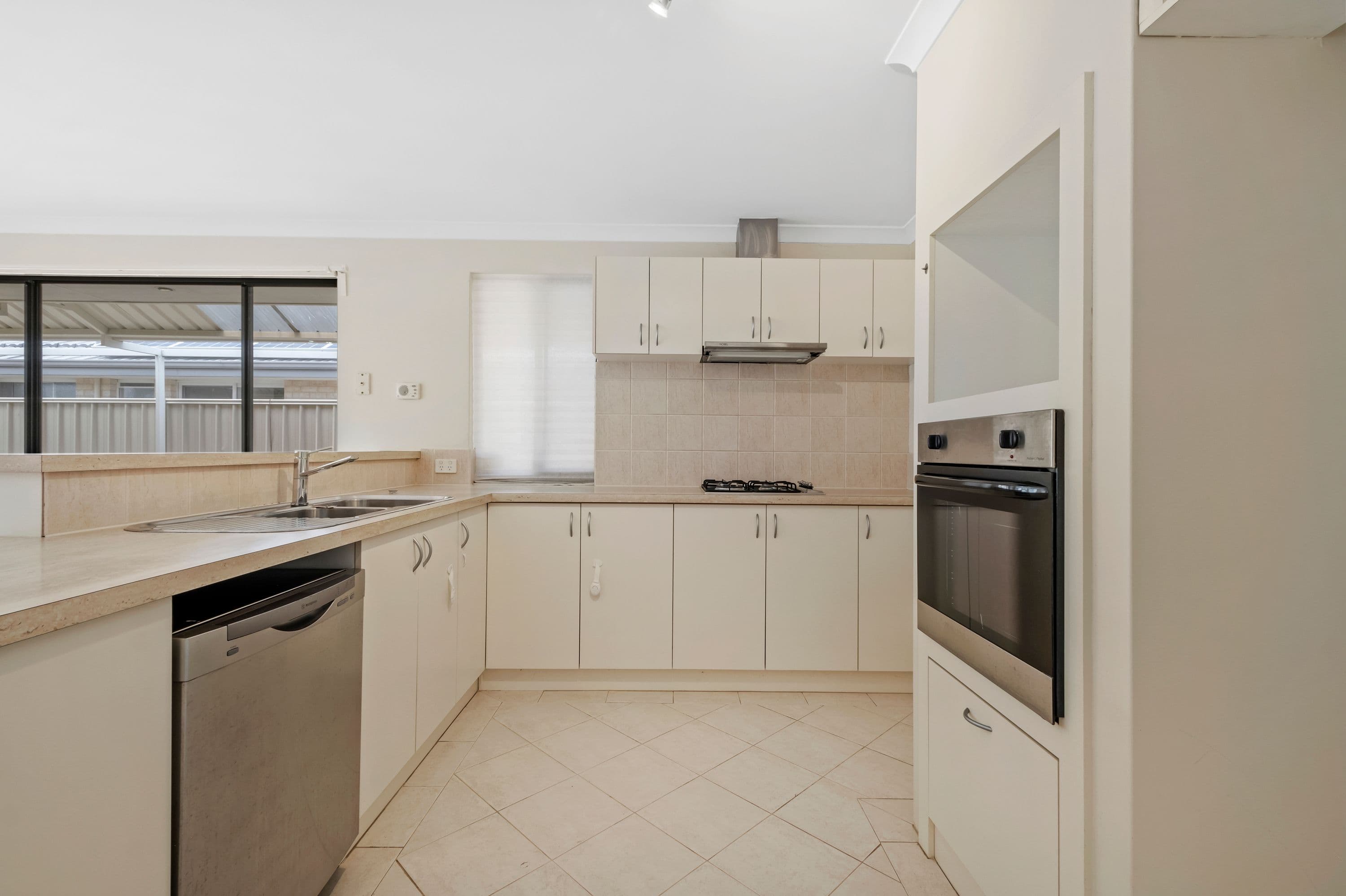 8 Gullima Court, Huntingdale WA 6110, Huntingdale - Thumbnail 6