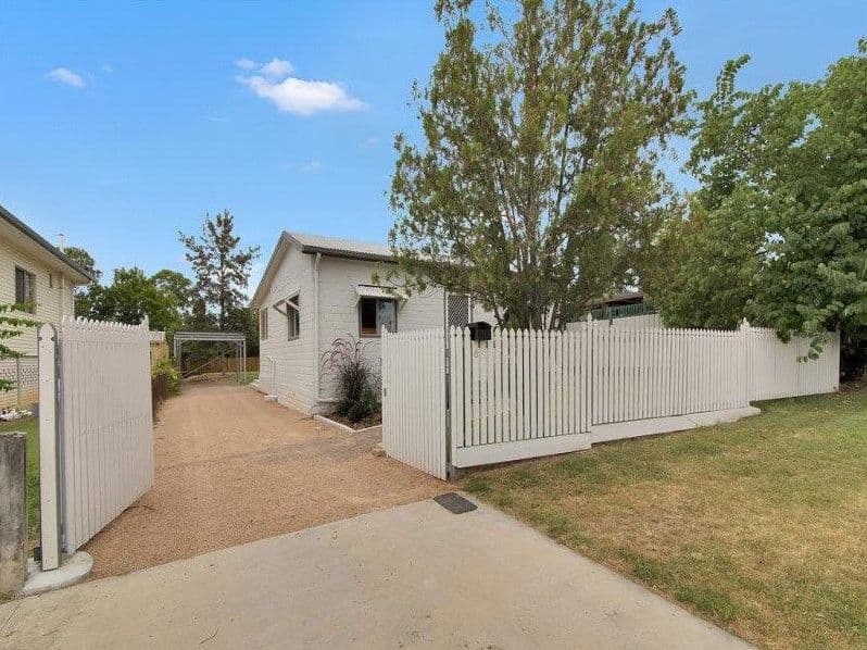 6 Webb Street, Riverview QLD 4303, Riverview - Thumbnail 2