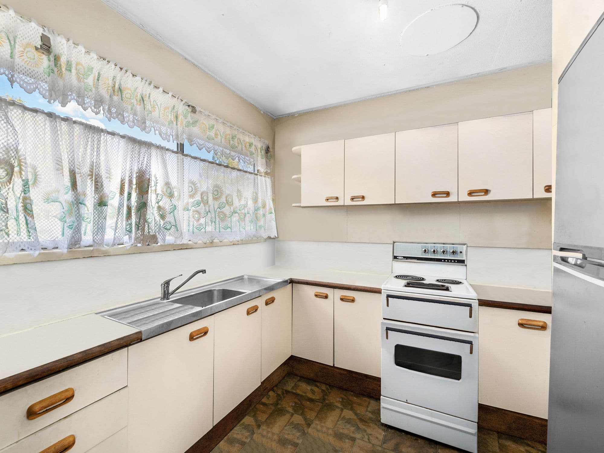 56 Dandenong Road, Jamboree Heights QLD 4074, Jamboree Heights - Thumbnail 2