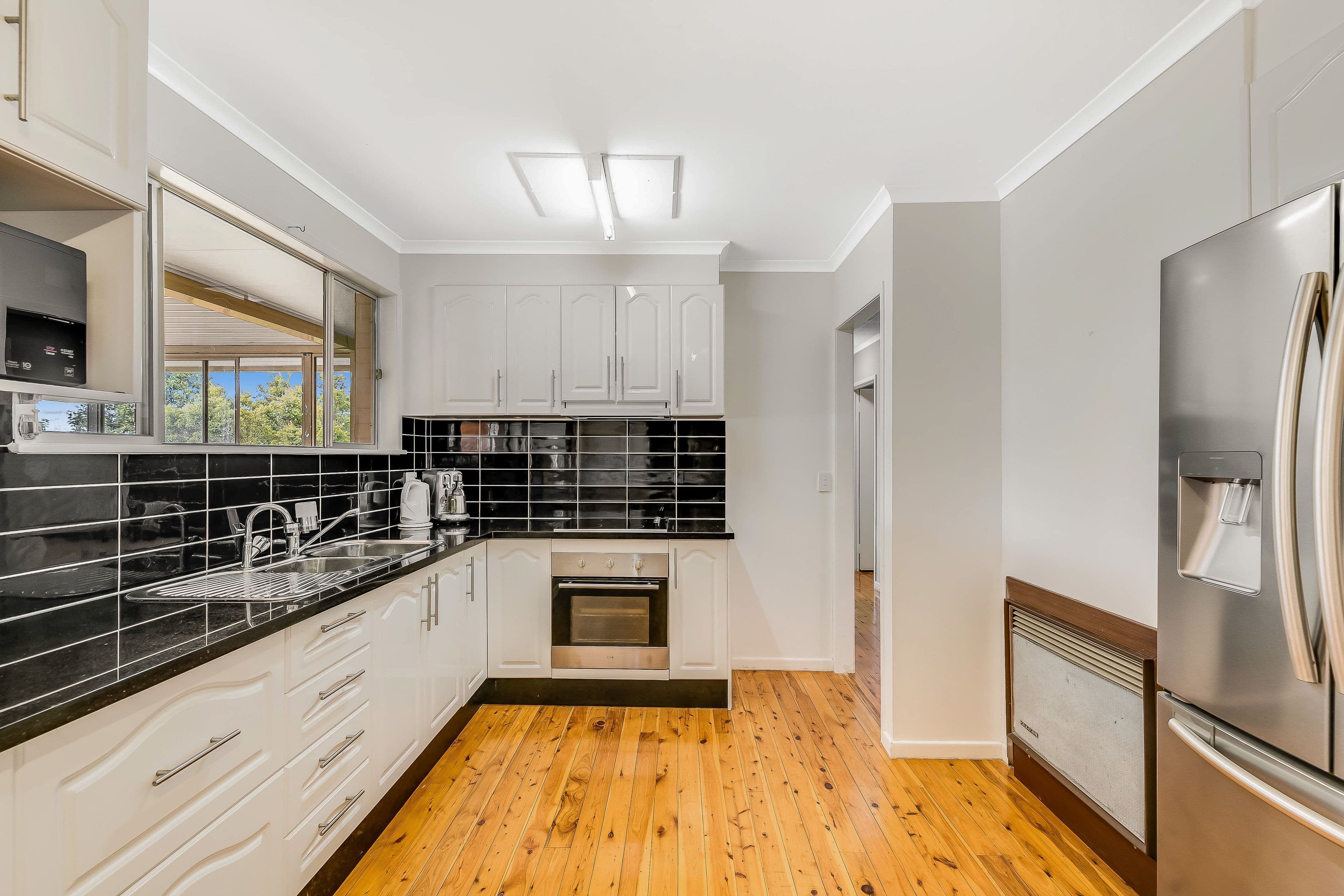 40 Hampton Street, Harristown QLD 4350, Harristown - Thumbnail 2