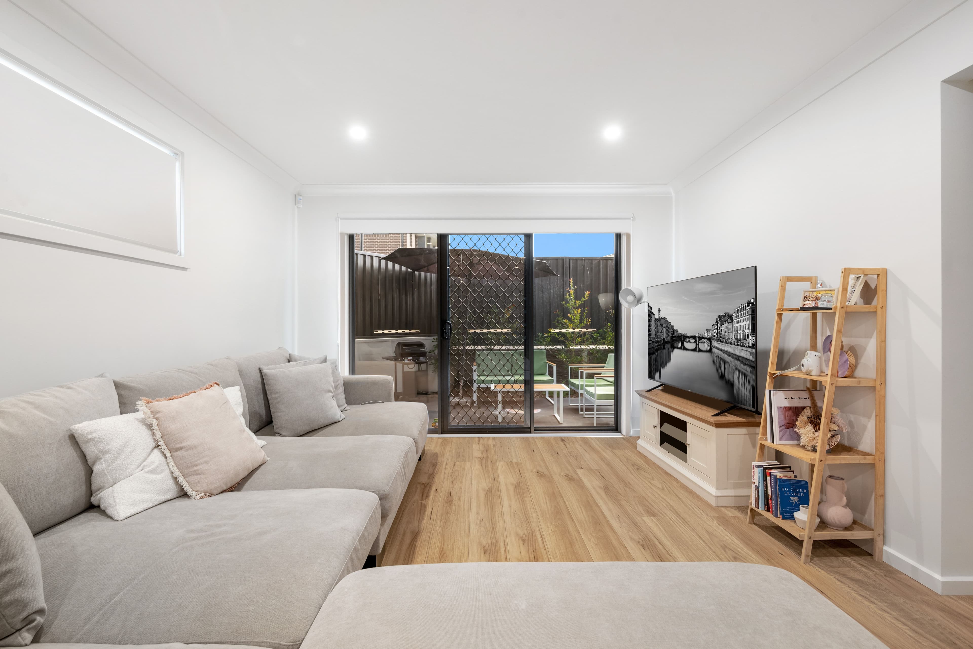 6/75 Mary Ann Drive, Glenfield NSW 2167, Glenfield - Thumbnail 5