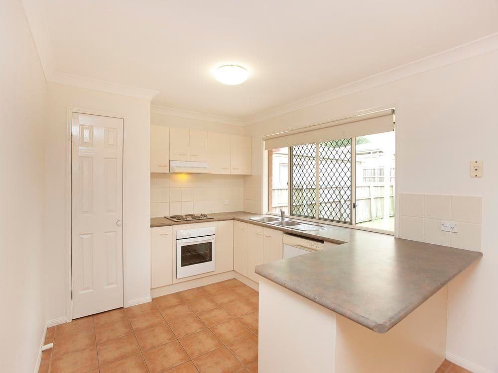 15 Florence Place, Oxley QLD 4075, Oxley - Thumbnail 2